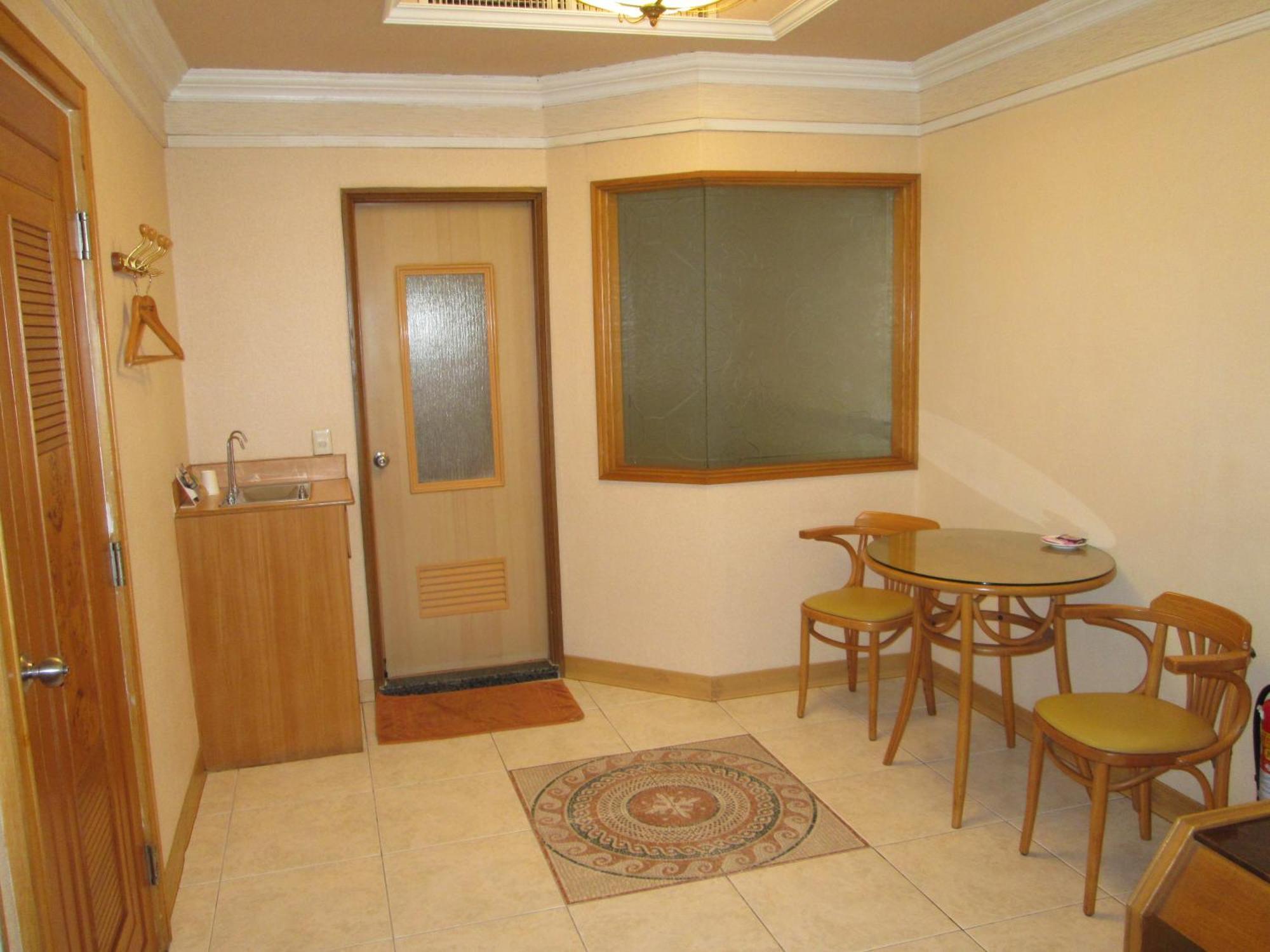 Huangjia Motel Tainan Luaran gambar
