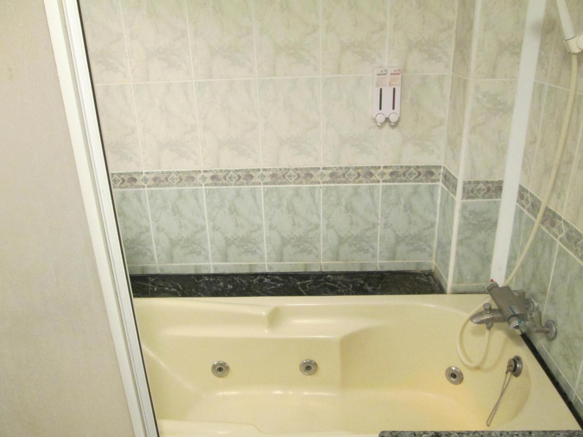 Huangjia Motel Tainan Luaran gambar